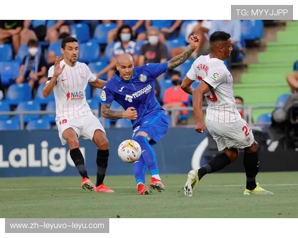 足球比赛中的心理战术与临场表现